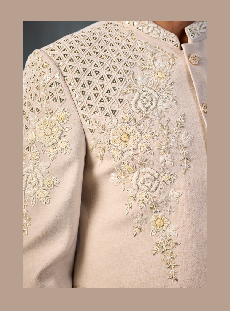 CREAM JODHPURI 